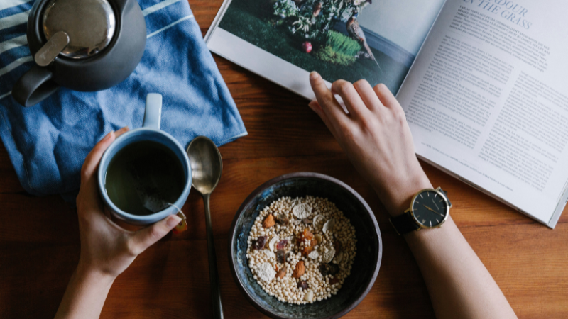 life coach meaning benefits for daily life, focus, confidence, and personal growth
