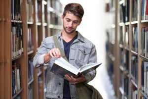 Core time management skills students use to improve academic performance through better planning and focus.