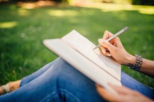 Simple daily progress system to focus on your goal without burning out your mind