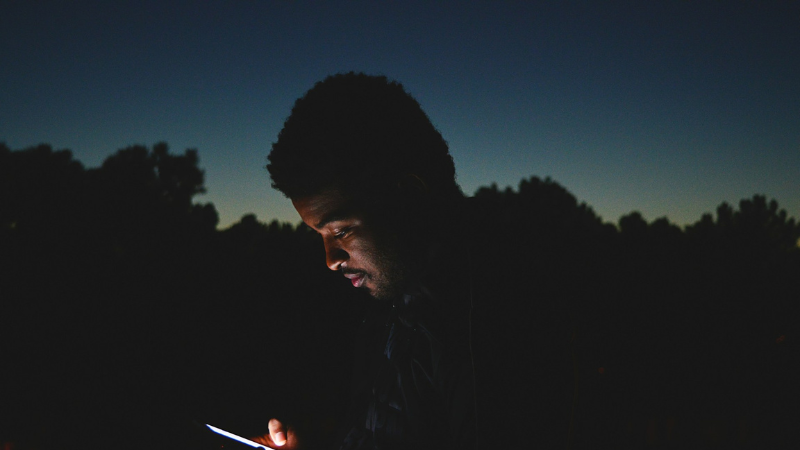 Brain rot meaning explained with screen addiction and focus problems in daily life